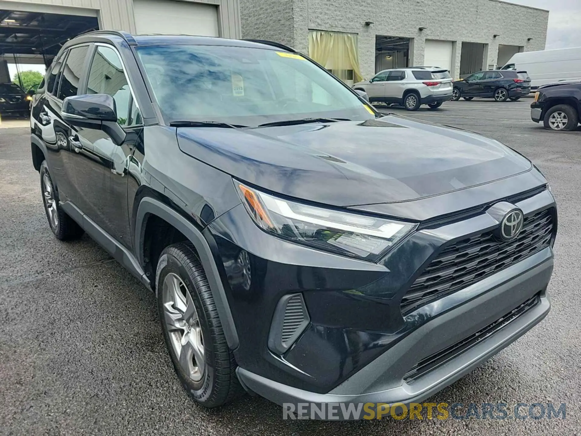 12 Photograph of a damaged car 2T3P1RFVXNC282560 TOYOTA RAV4 2022