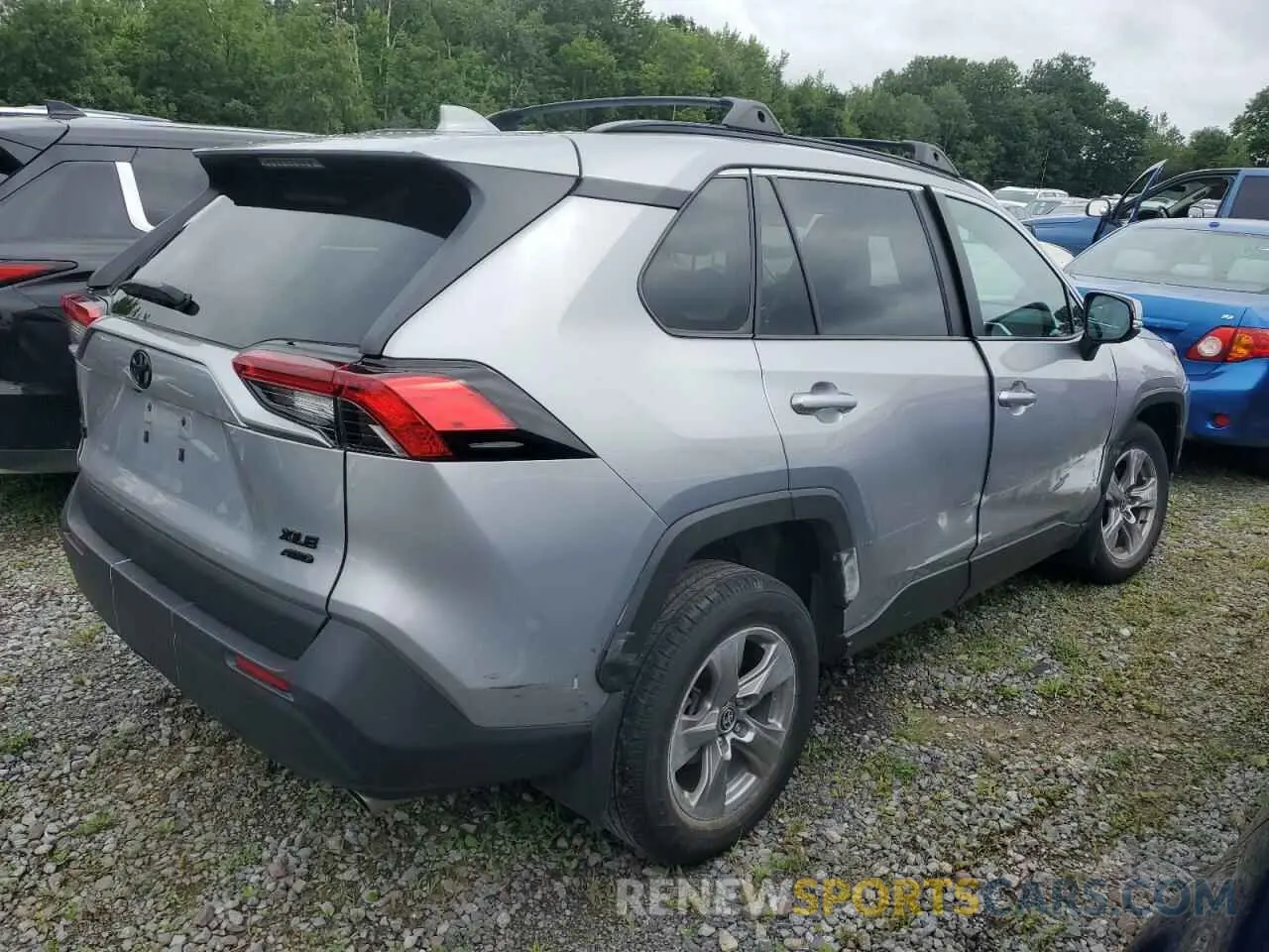 3 Photograph of a damaged car 2T3P1RFVXNC296748 TOYOTA RAV4 2022