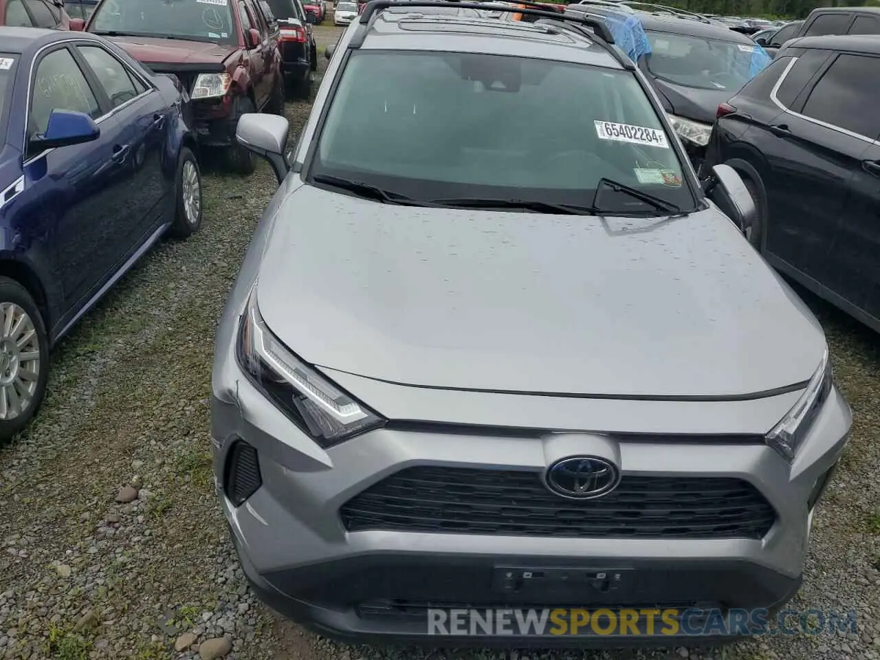 5 Photograph of a damaged car 2T3P1RFVXNC296748 TOYOTA RAV4 2022