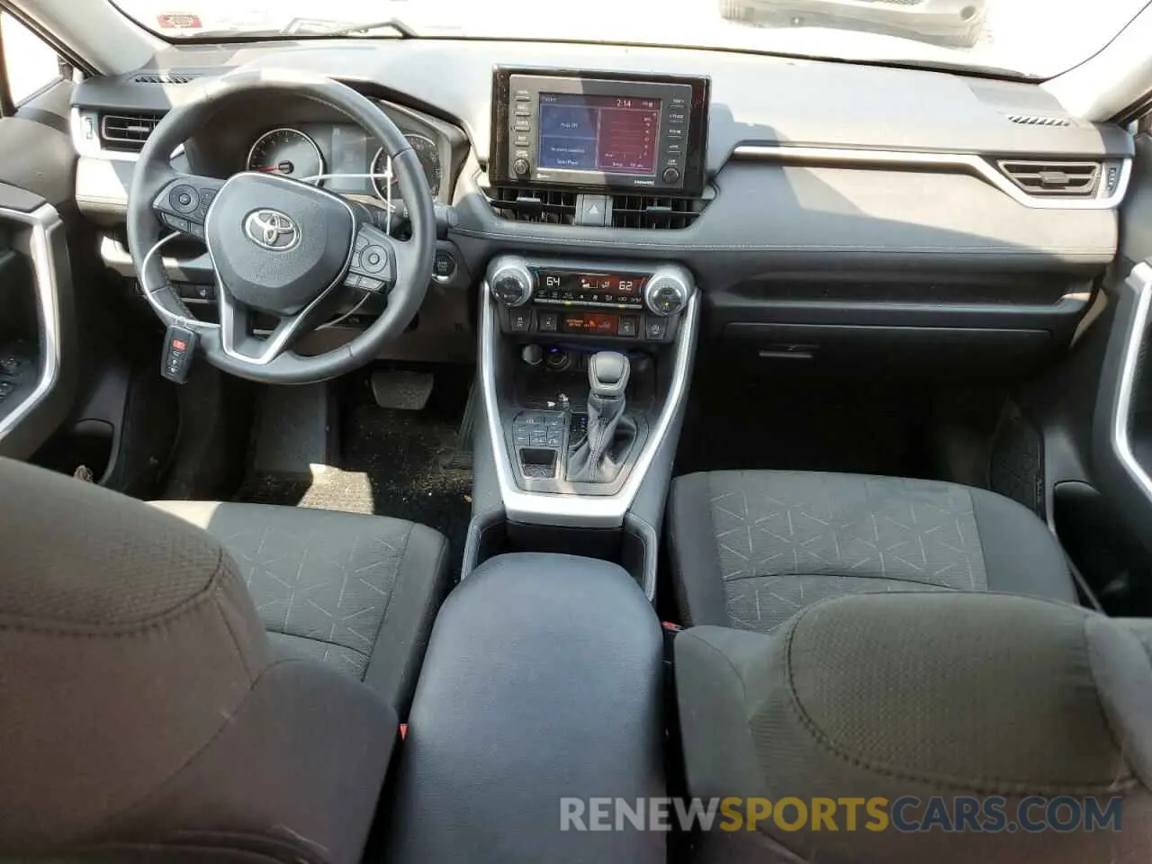 8 Photograph of a damaged car 2T3P1RFVXNC296748 TOYOTA RAV4 2022
