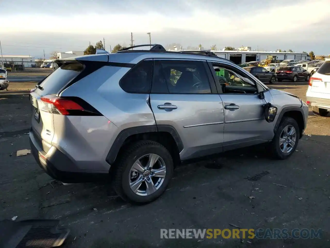 3 Photograph of a damaged car 2T3P1RFVXNC321681 TOYOTA RAV4 2022