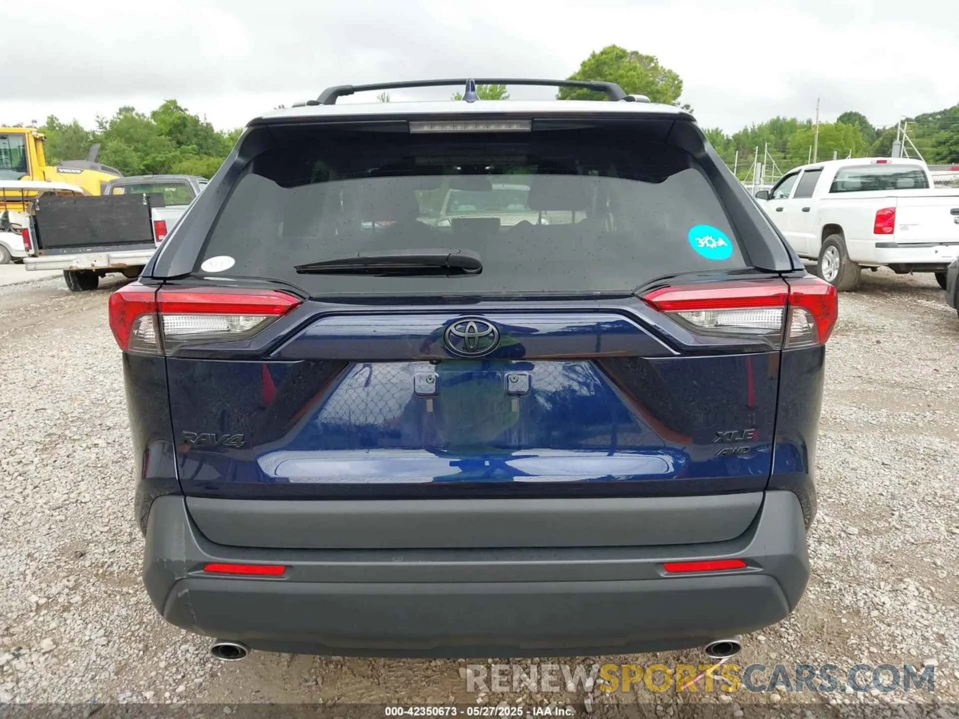 17 Photograph of a damaged car 2T3P1RFVXNW278815 TOYOTA RAV4 2022
