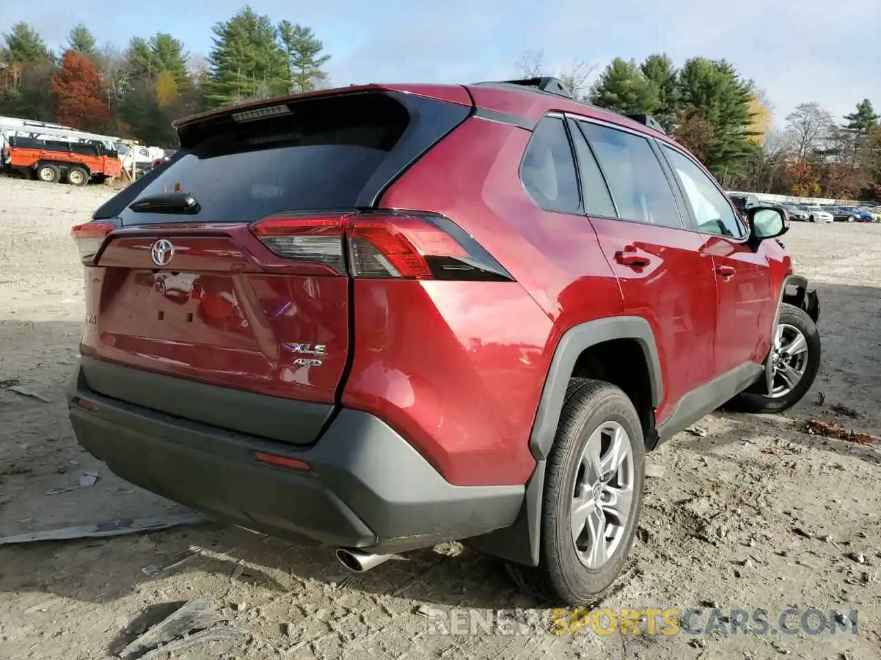 4 Photograph of a damaged car 2T3P1RFVXNW299342 TOYOTA RAV4 2022