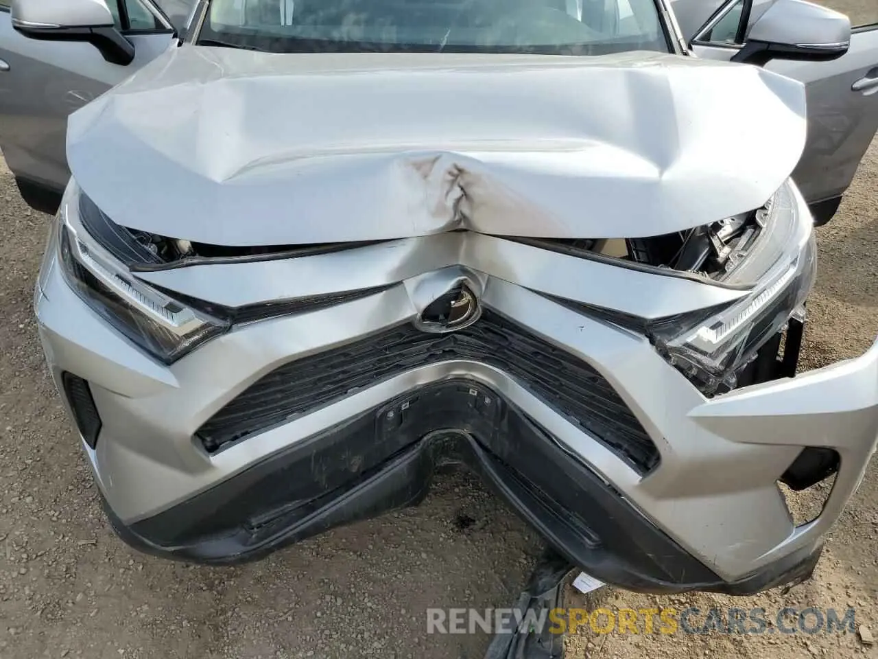 12 Photograph of a damaged car 2T3R1RFV4NC256500 TOYOTA RAV4 2022