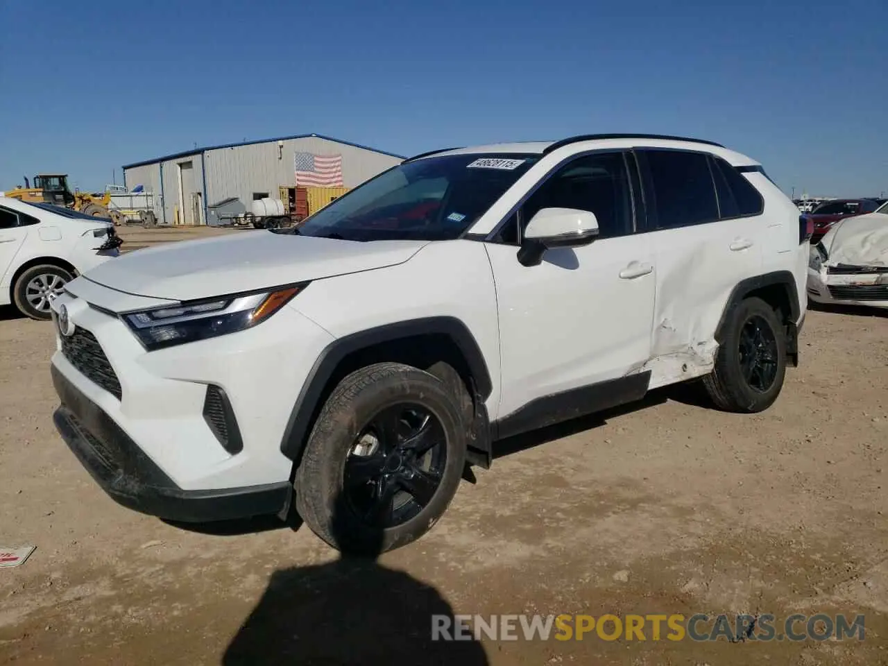 1 Photograph of a damaged car 2T3RWRFV0NW132739 TOYOTA RAV4 2022