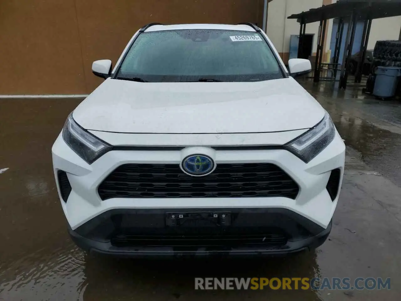 5 Photograph of a damaged car 2T3RWRFV1NW132278 TOYOTA RAV4 2022