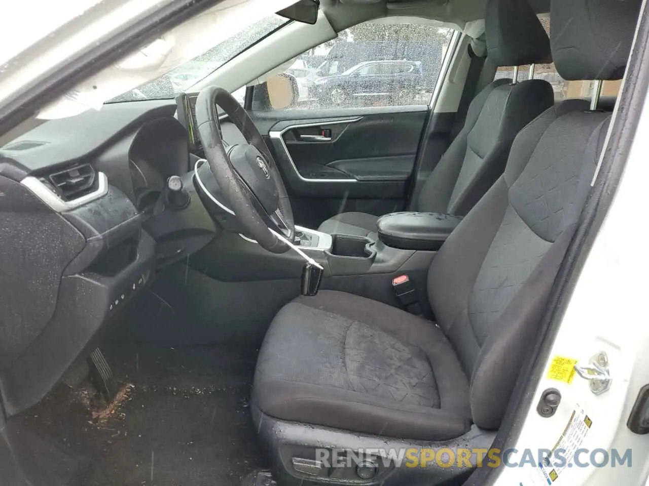 7 Photograph of a damaged car 2T3RWRFV1NW132278 TOYOTA RAV4 2022