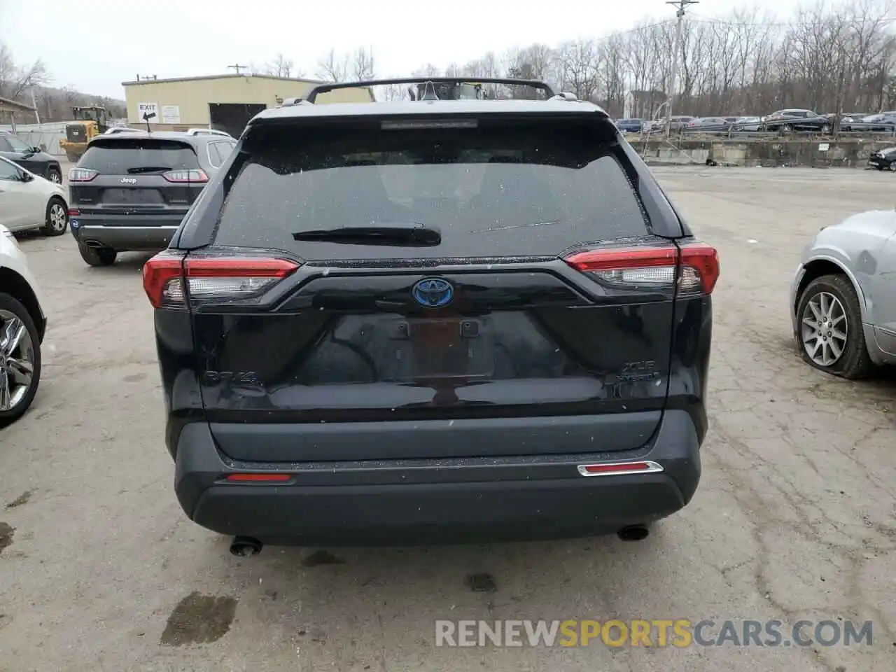 6 Photograph of a damaged car 2T3RWRFV2NW129888 TOYOTA RAV4 2022