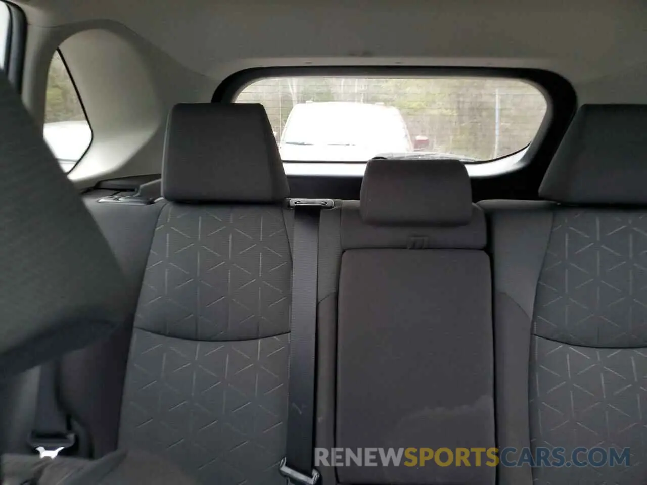 10 Photograph of a damaged car 2T3RWRFV3NW140608 TOYOTA RAV4 2022
