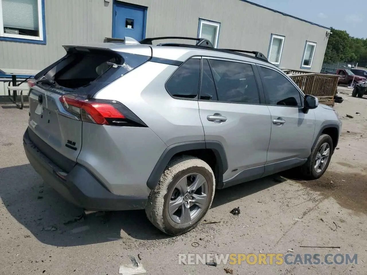 3 Photograph of a damaged car 2T3RWRFV5NW130288 TOYOTA RAV4 2022