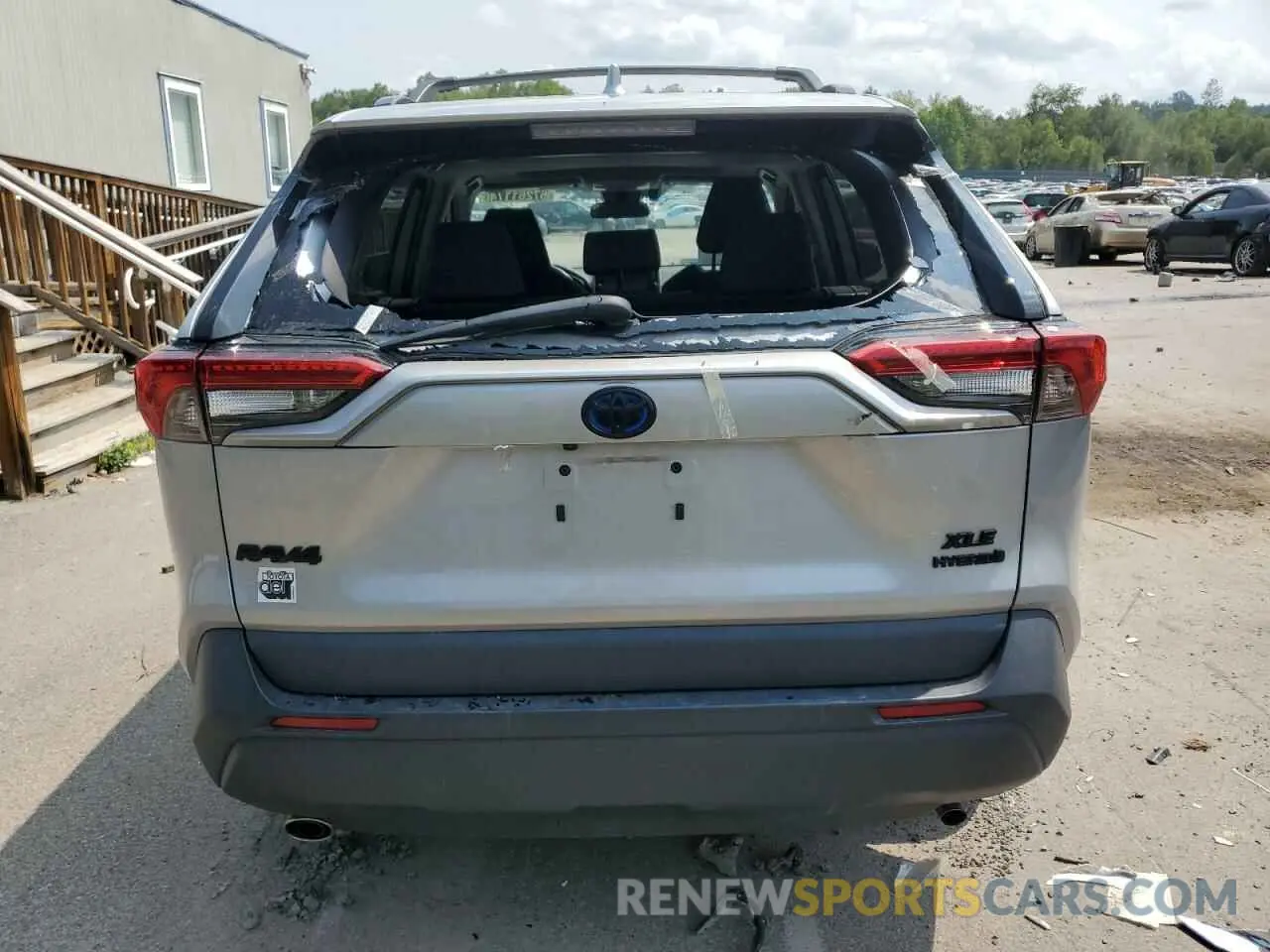 6 Photograph of a damaged car 2T3RWRFV5NW130288 TOYOTA RAV4 2022