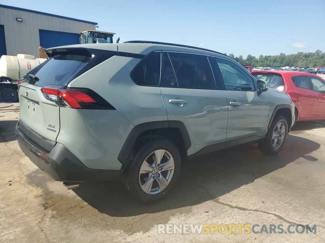 3 Photograph of a damaged car 2T3RWRFV7NW136870 TOYOTA RAV4 2022