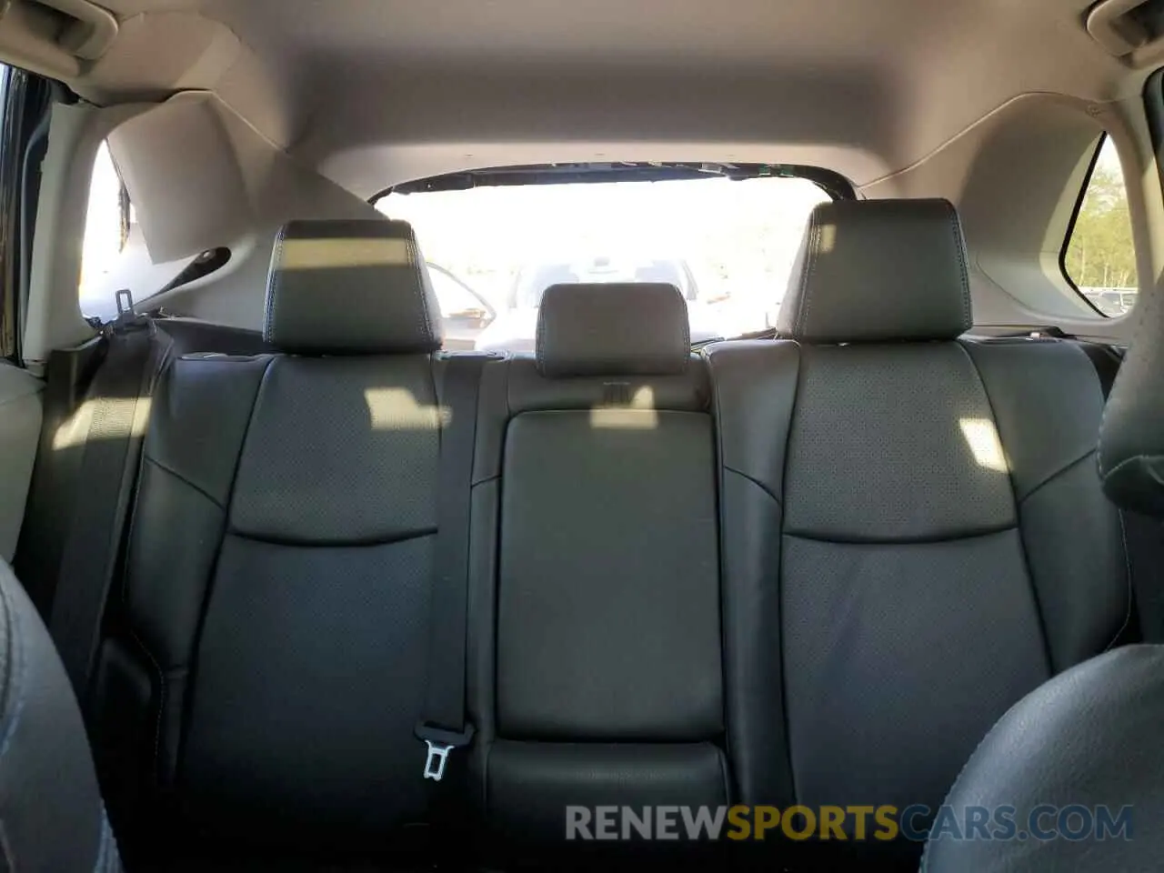 10 Photograph of a damaged car 2T3RWRFV8NW133816 TOYOTA RAV4 2022