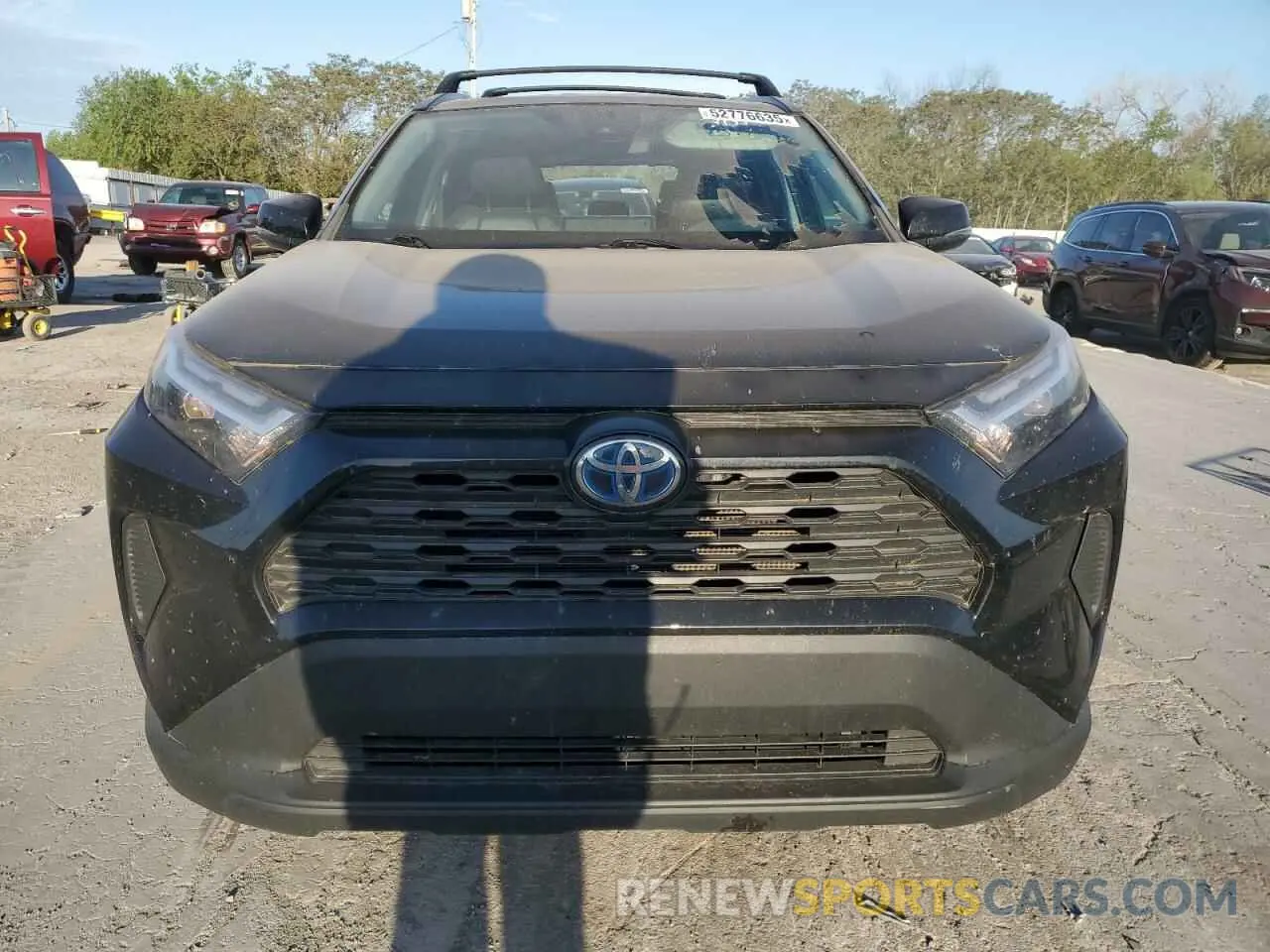 5 Photograph of a damaged car 2T3RWRFV8NW133816 TOYOTA RAV4 2022