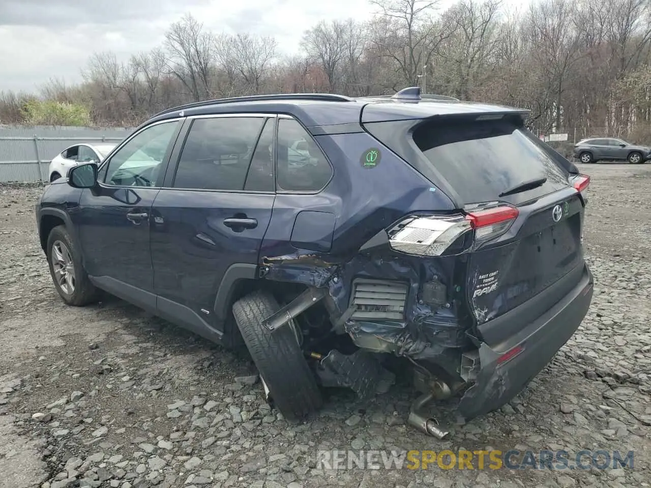 2 Photograph of a damaged car 2T3RWRFV9NW138166 TOYOTA RAV4 2022