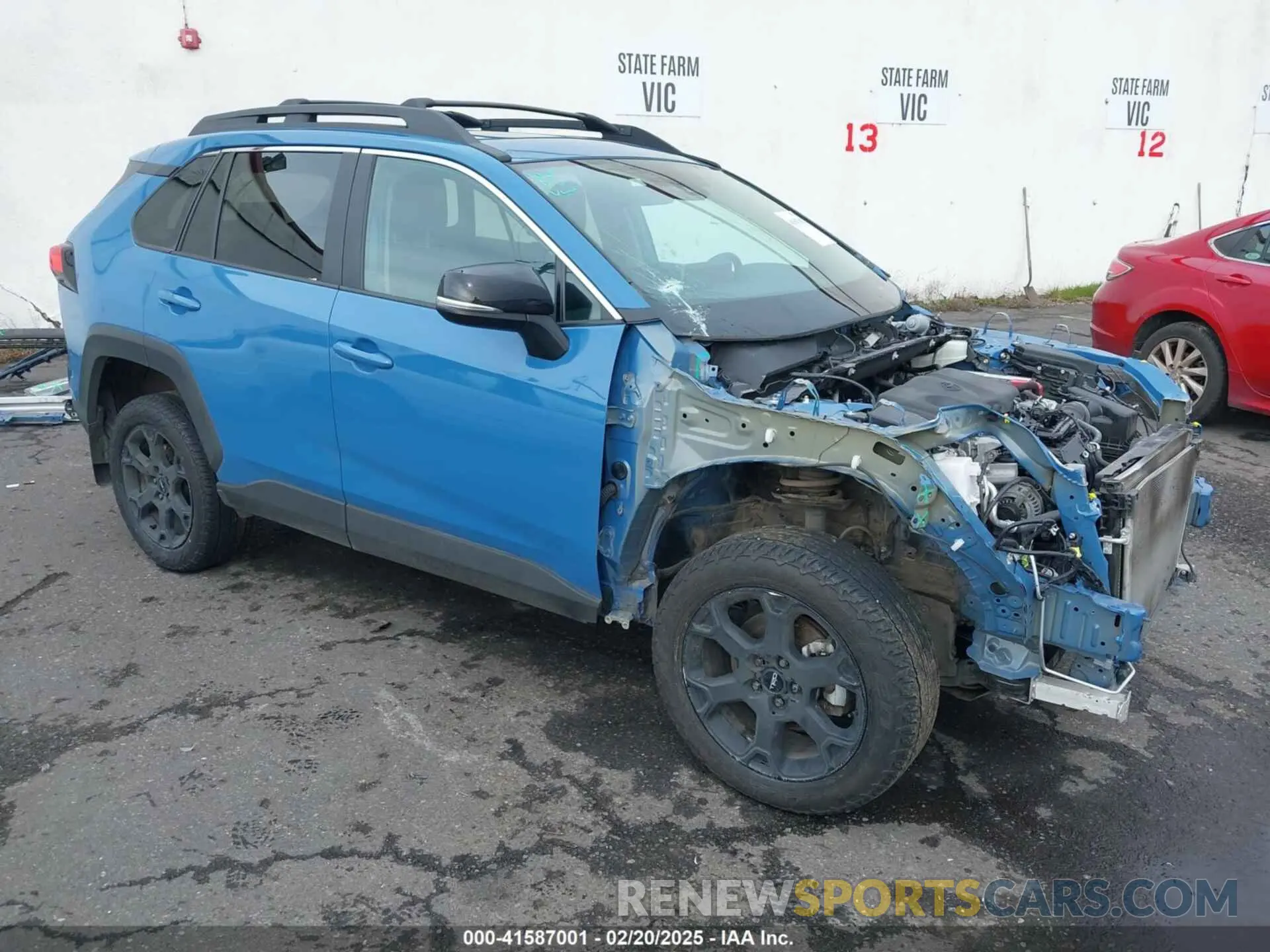 1 Photograph of a damaged car 2T3S1RFV2NW318444 TOYOTA RAV4 2022