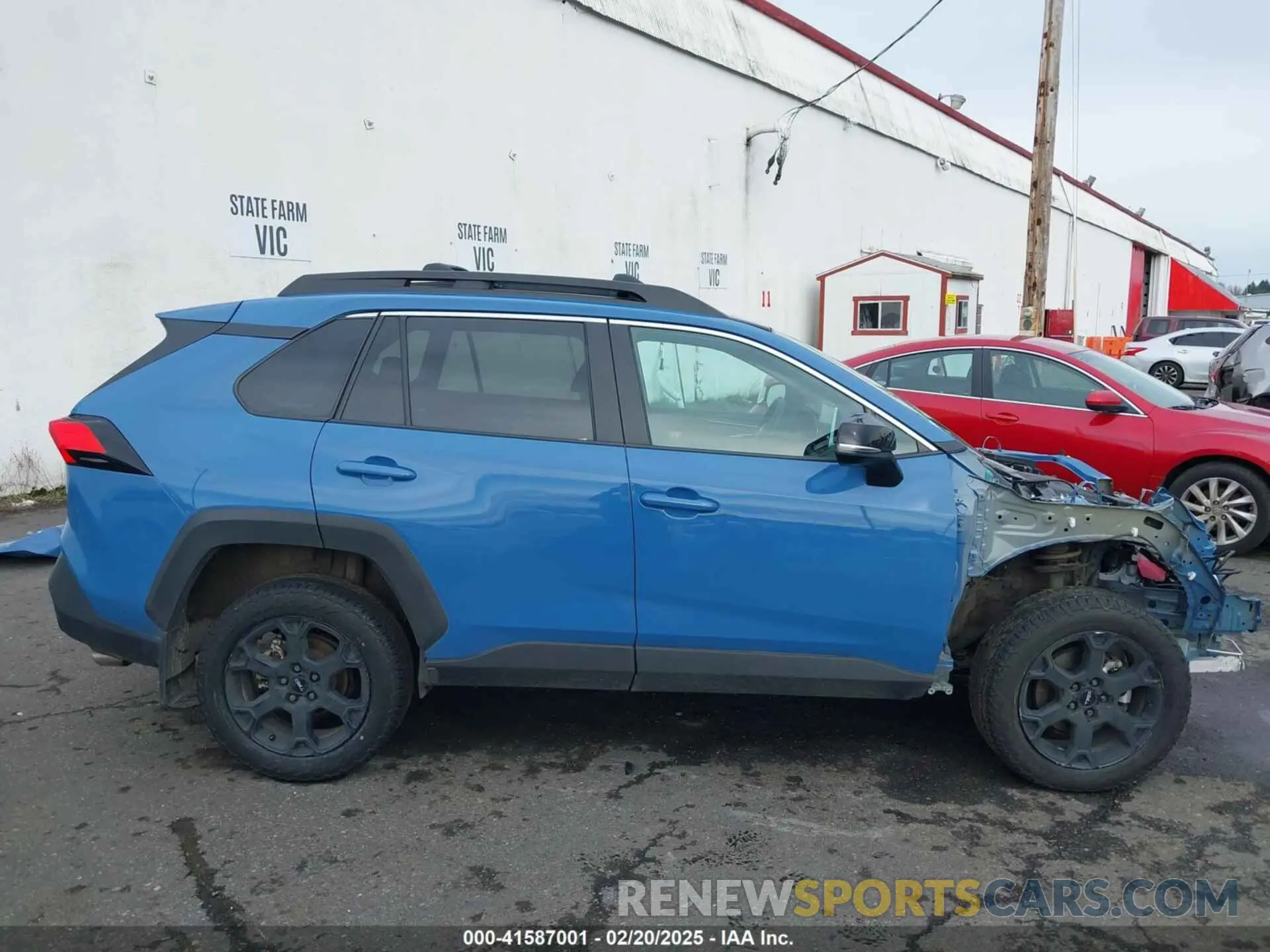 14 Photograph of a damaged car 2T3S1RFV2NW318444 TOYOTA RAV4 2022