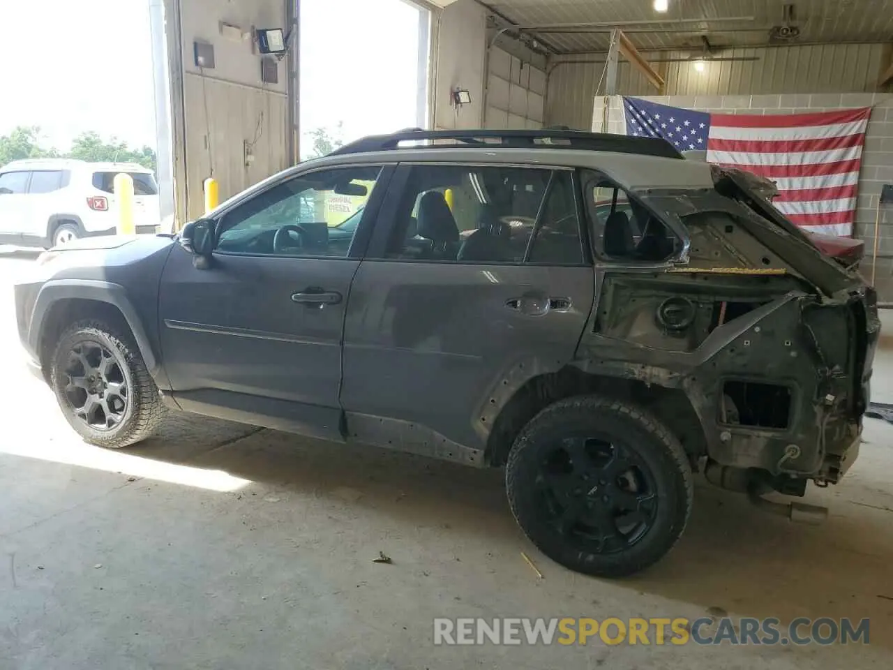 2 Photograph of a damaged car 2T3S1RFV4NW266430 TOYOTA RAV4 2022