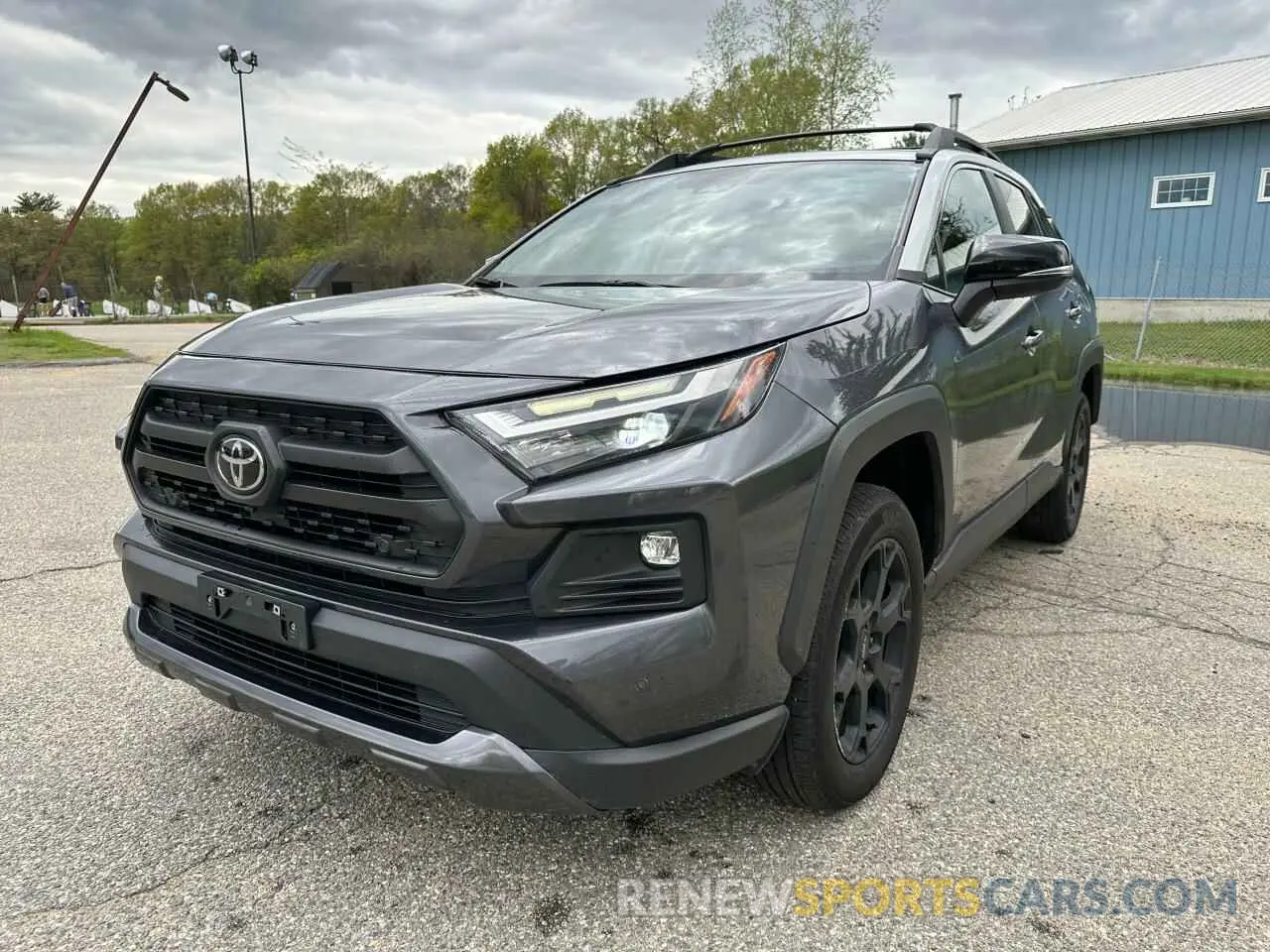 2 Photograph of a damaged car 2T3S1RFV5NW269501 TOYOTA RAV4 2022