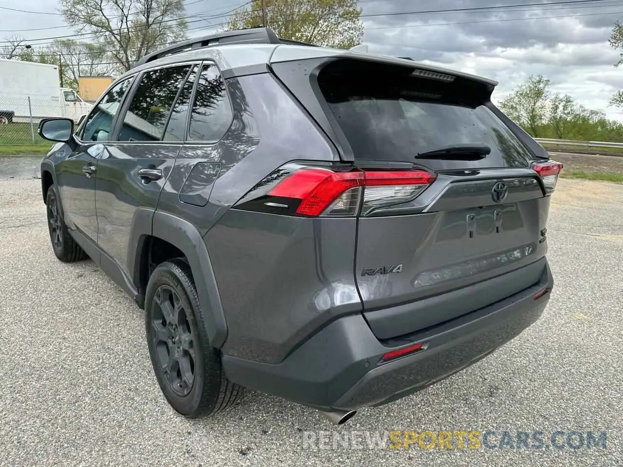 3 Photograph of a damaged car 2T3S1RFV5NW269501 TOYOTA RAV4 2022