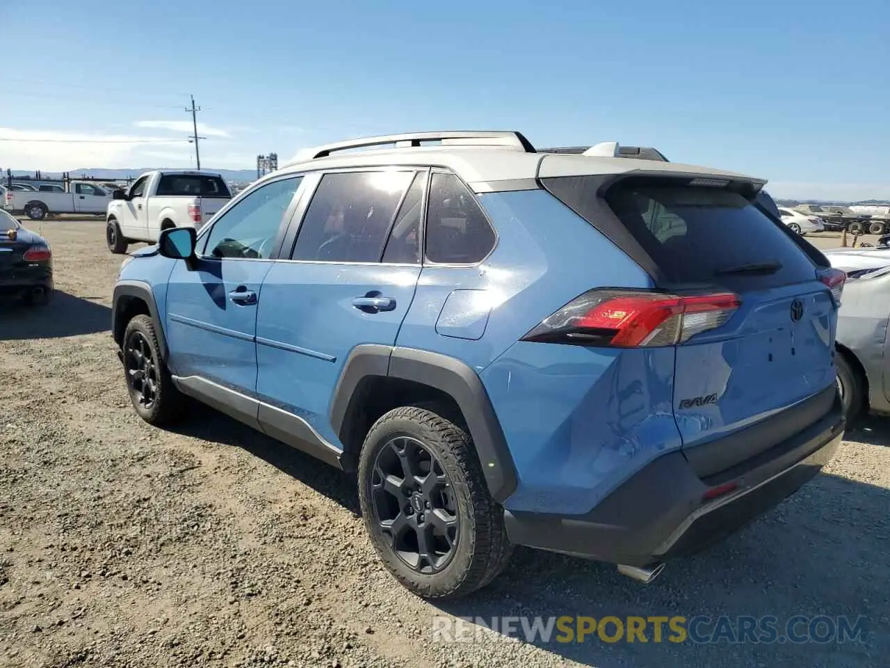 2 Photograph of a damaged car 2T3S1RFV8NW288303 TOYOTA RAV4 2022