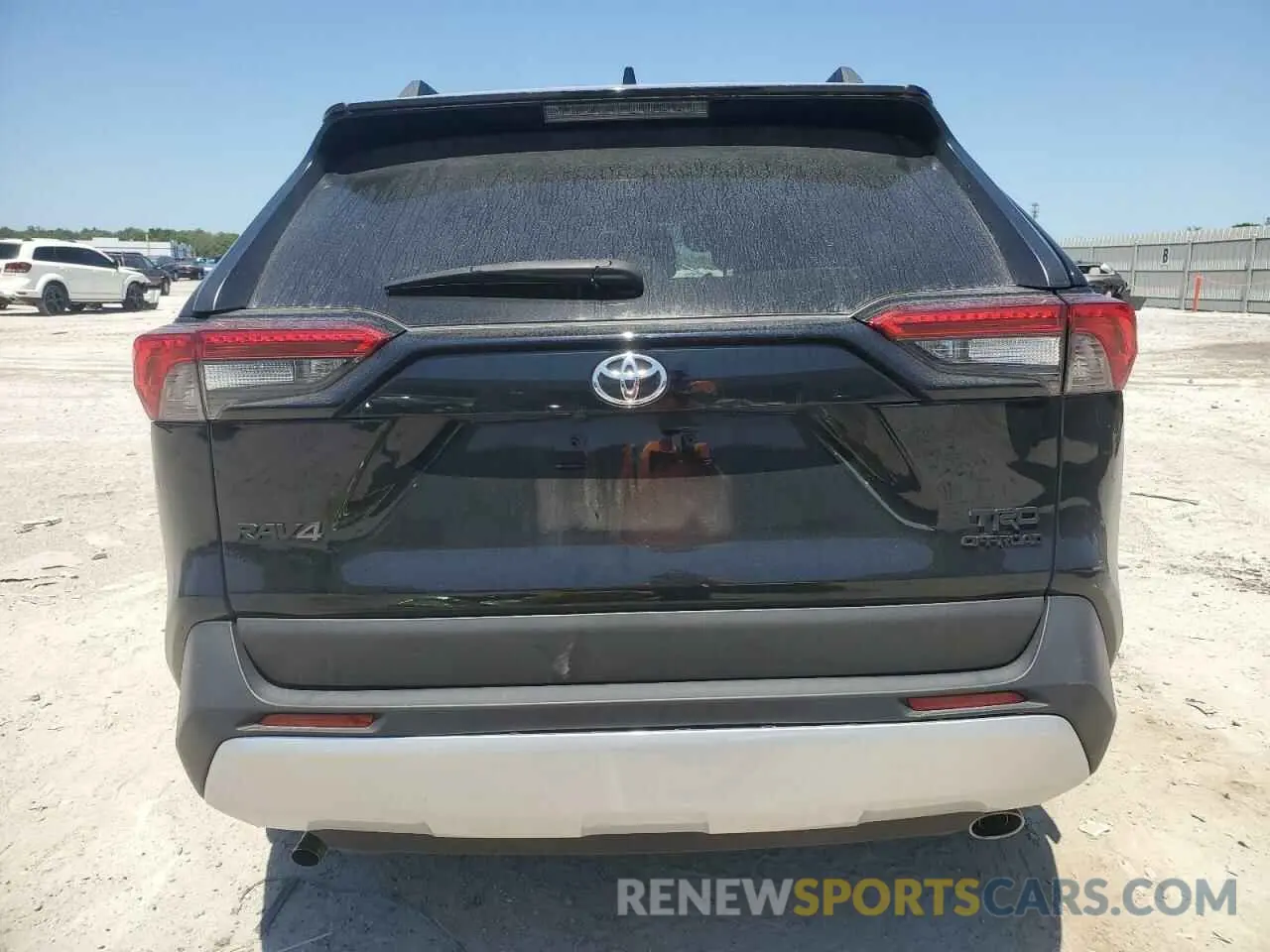 6 Photograph of a damaged car 2T3S1RFVXNW308616 TOYOTA RAV4 2022