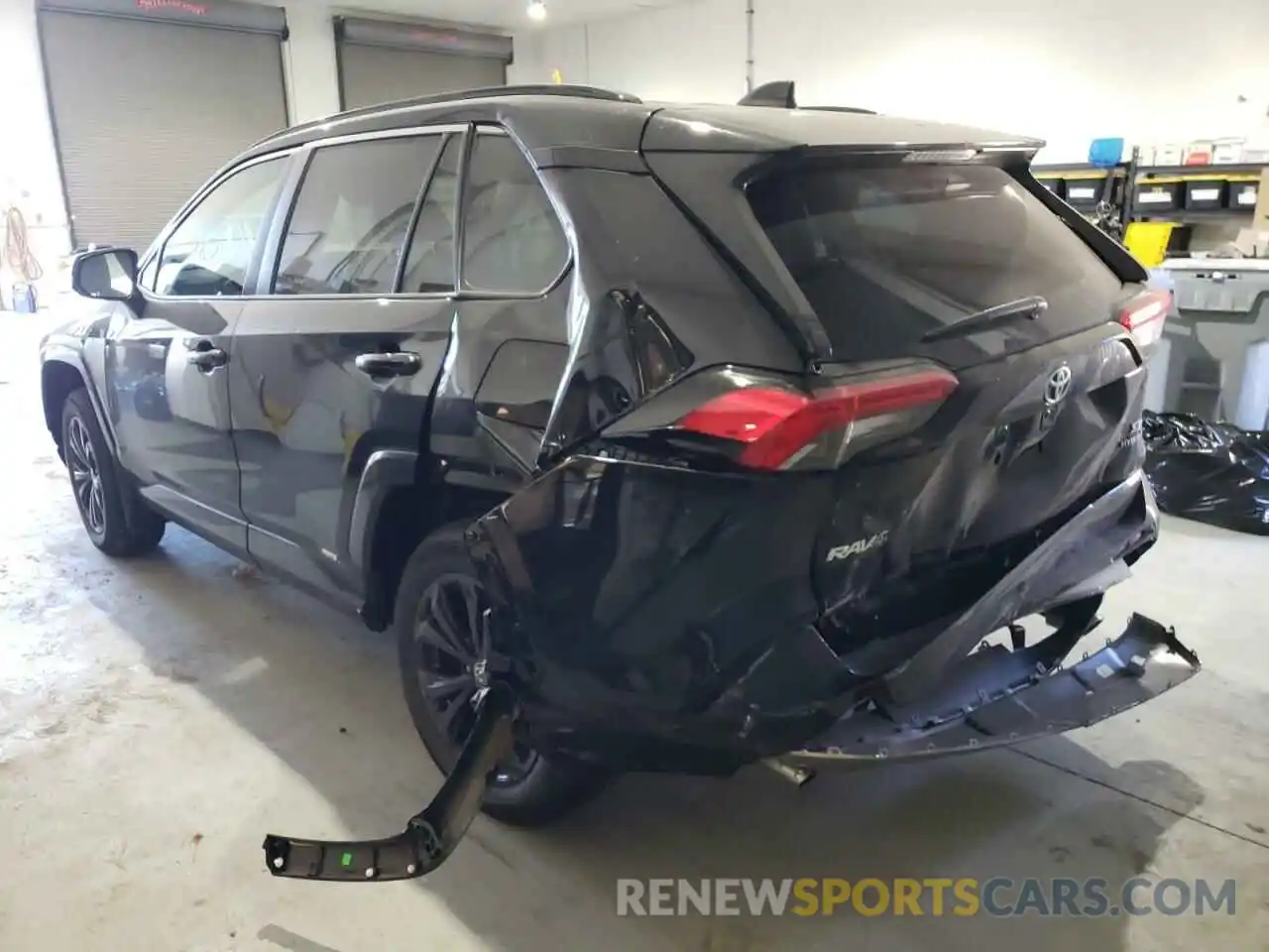 3 Photograph of a damaged car 2T3T6RFV0NW033375 TOYOTA RAV4 2022