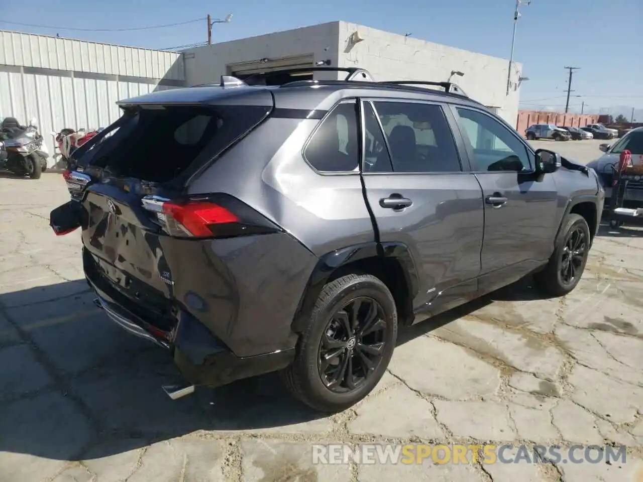 4 Photograph of a damaged car 2T3T6RFV1NW029982 TOYOTA RAV4 2022