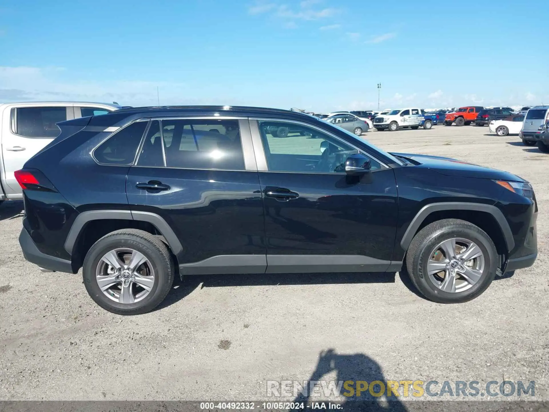 13 Photograph of a damaged car 2T3W1RFV0NC174170 TOYOTA RAV4 2022