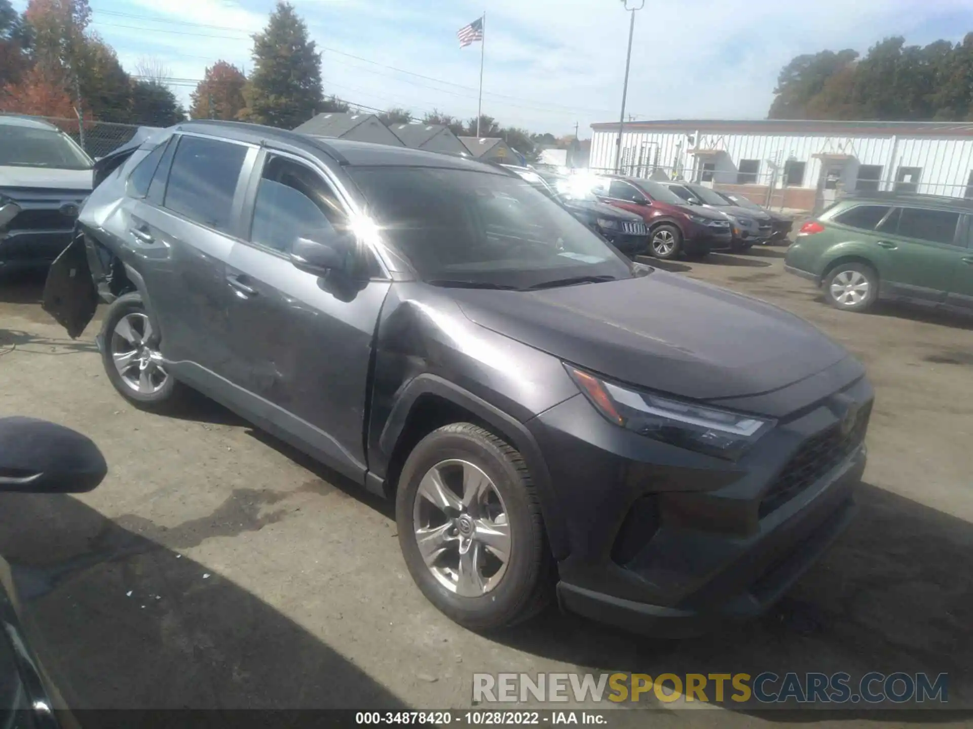 1 Photograph of a damaged car 2T3W1RFV0NC175755 TOYOTA RAV4 2022