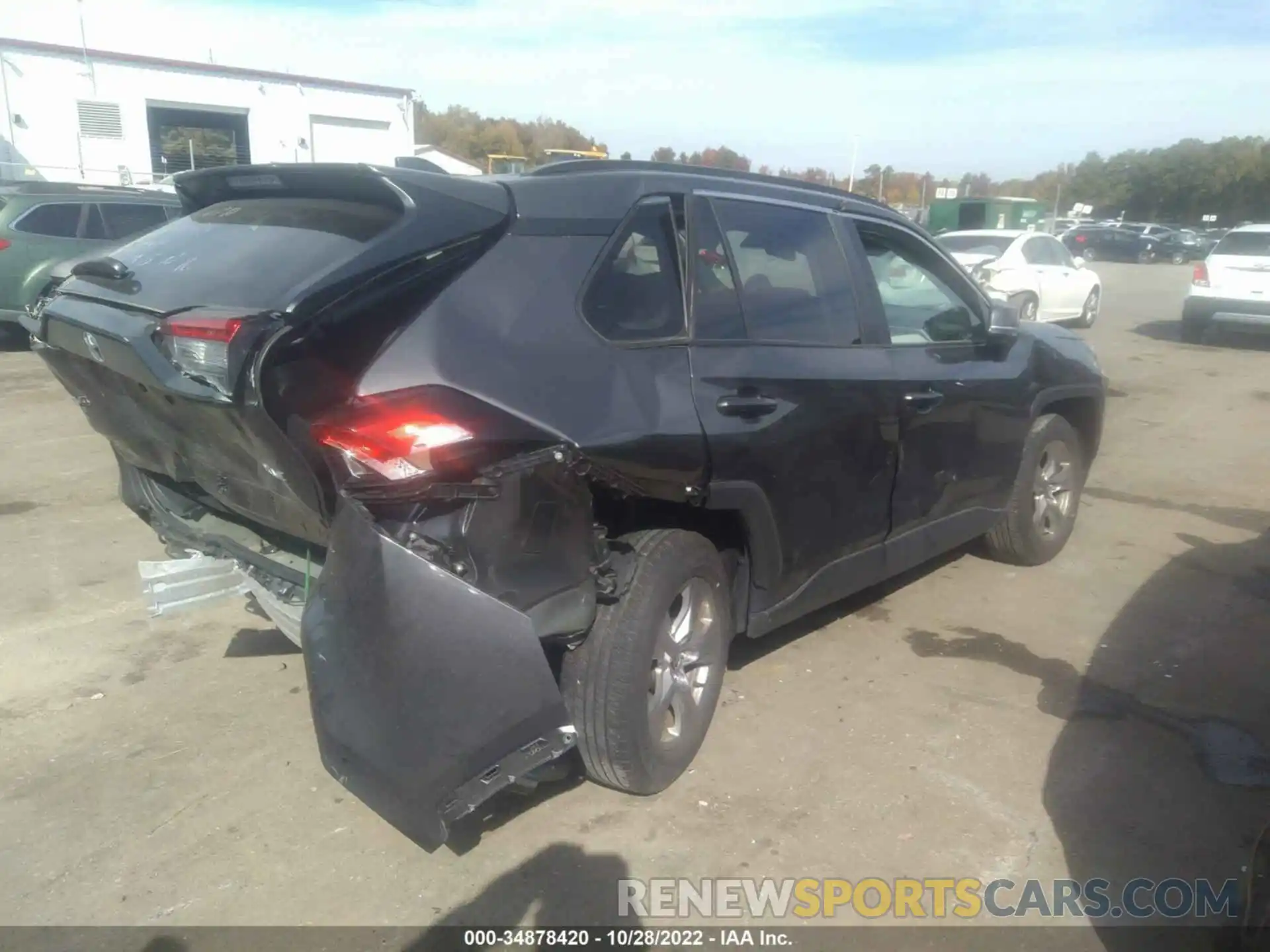 4 Photograph of a damaged car 2T3W1RFV0NC175755 TOYOTA RAV4 2022