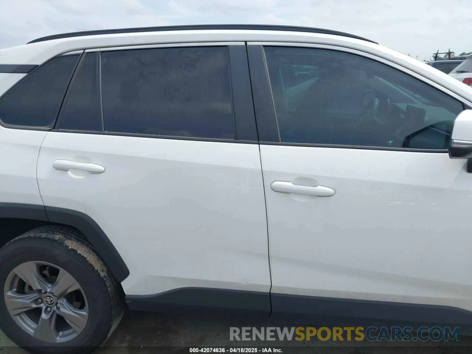12 Photograph of a damaged car 2T3W1RFV0NC178350 TOYOTA RAV4 2022