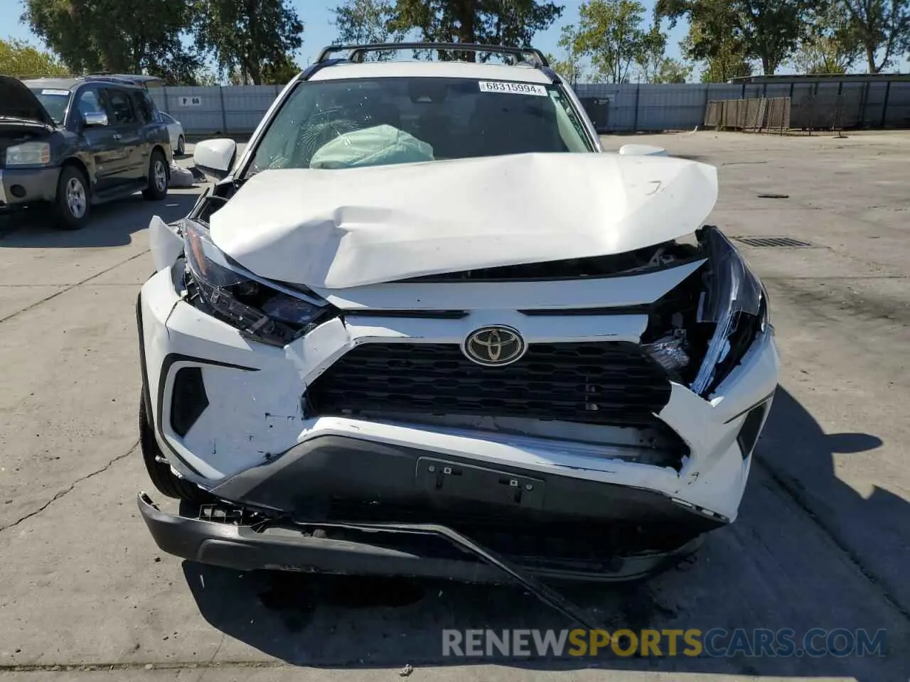 5 Photograph of a damaged car 2T3W1RFV0NC206972 TOYOTA RAV4 2022