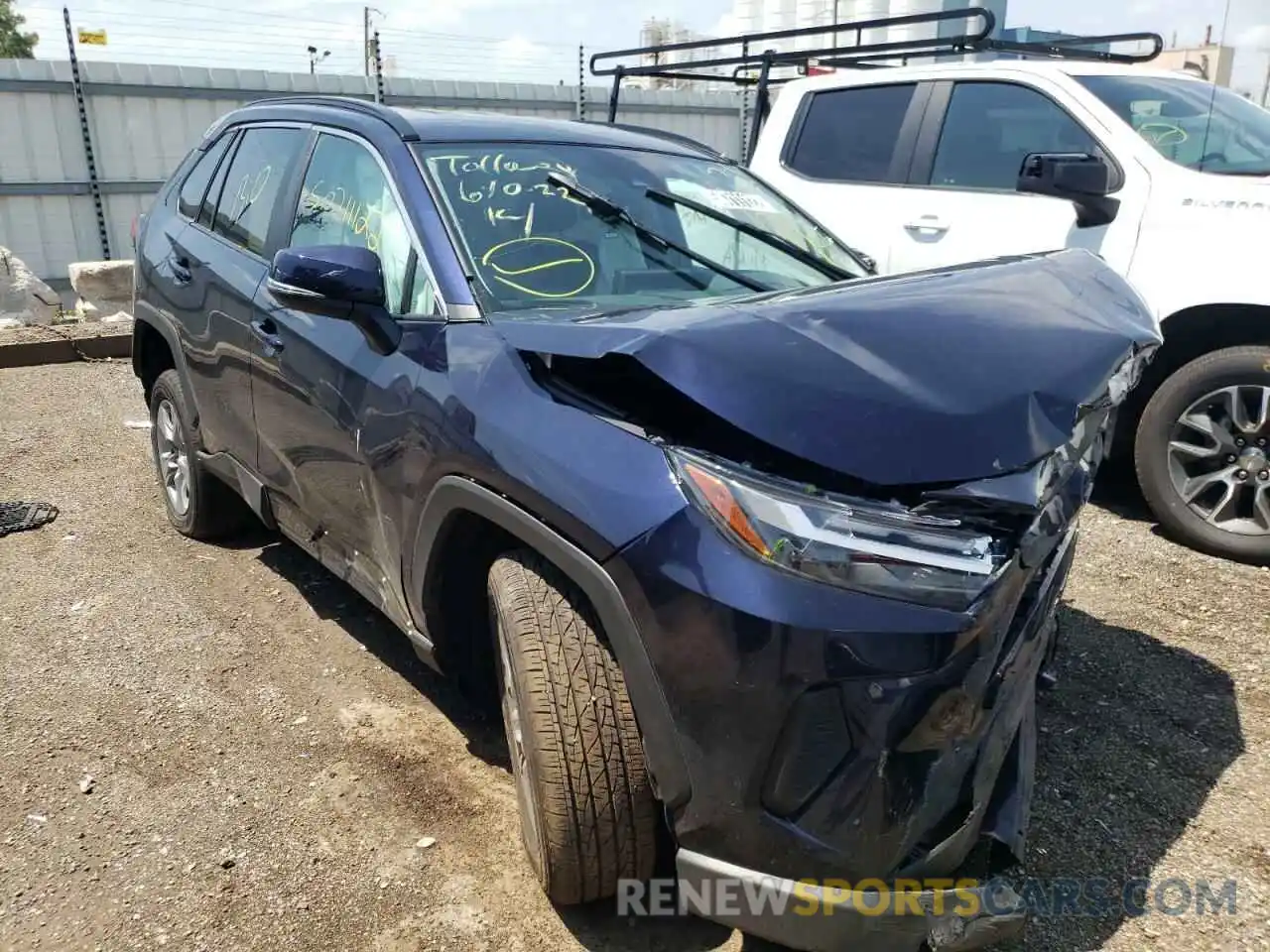 1 Photograph of a damaged car 2T3W1RFV0NW190920 TOYOTA RAV4 2022