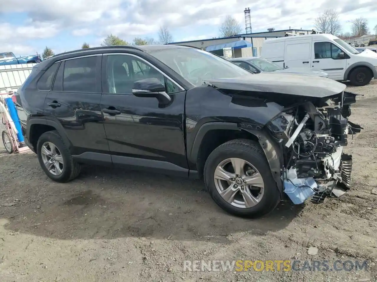 4 Photograph of a damaged car 2T3W1RFV0NW206209 TOYOTA RAV4 2022