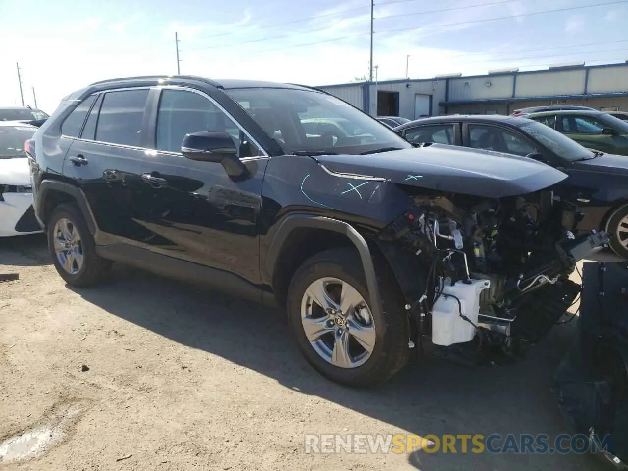 4 Photograph of a damaged car 2T3W1RFV0NW218280 TOYOTA RAV4 2022