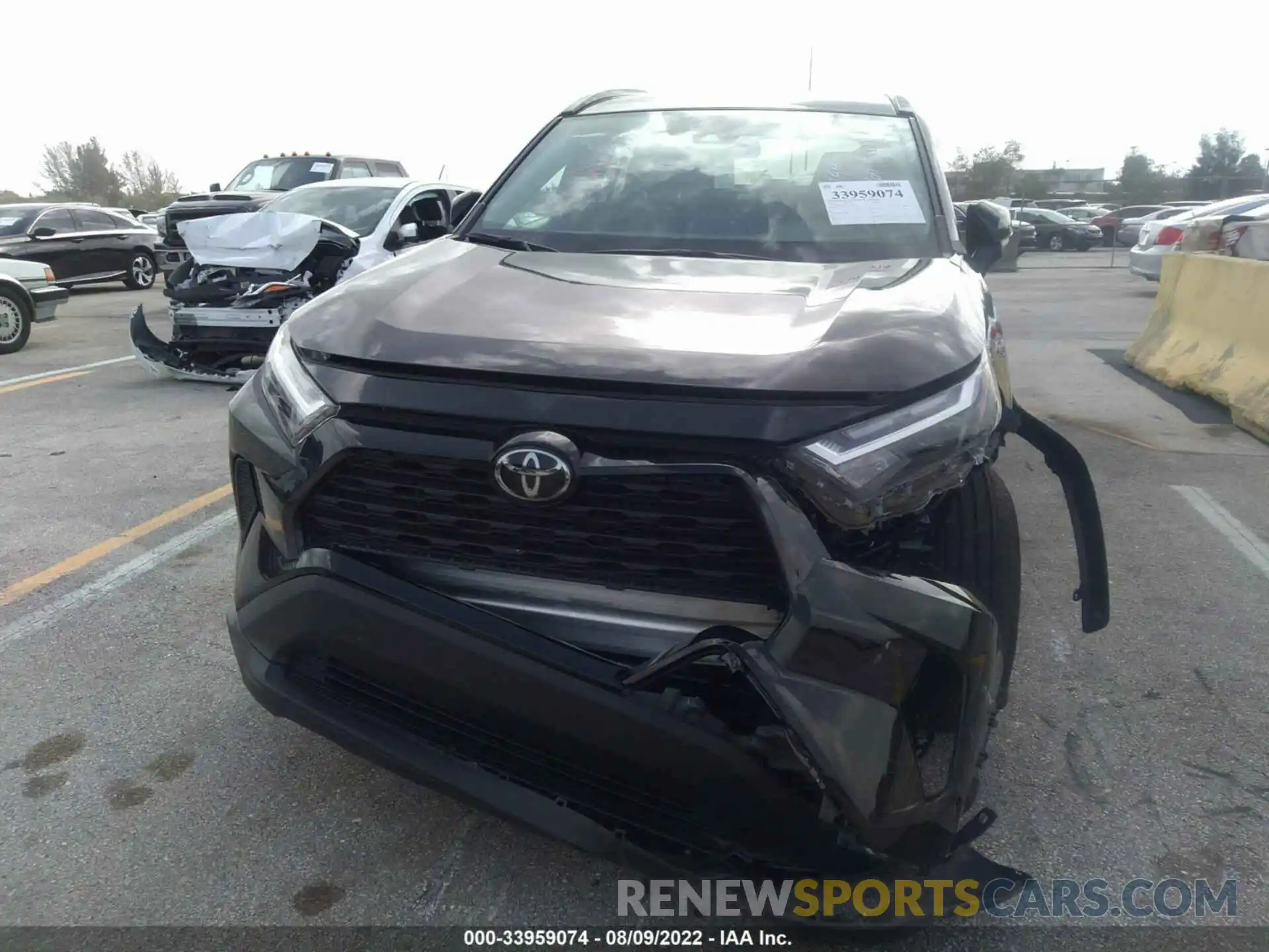 6 Photograph of a damaged car 2T3W1RFV2NC178768 TOYOTA RAV4 2022