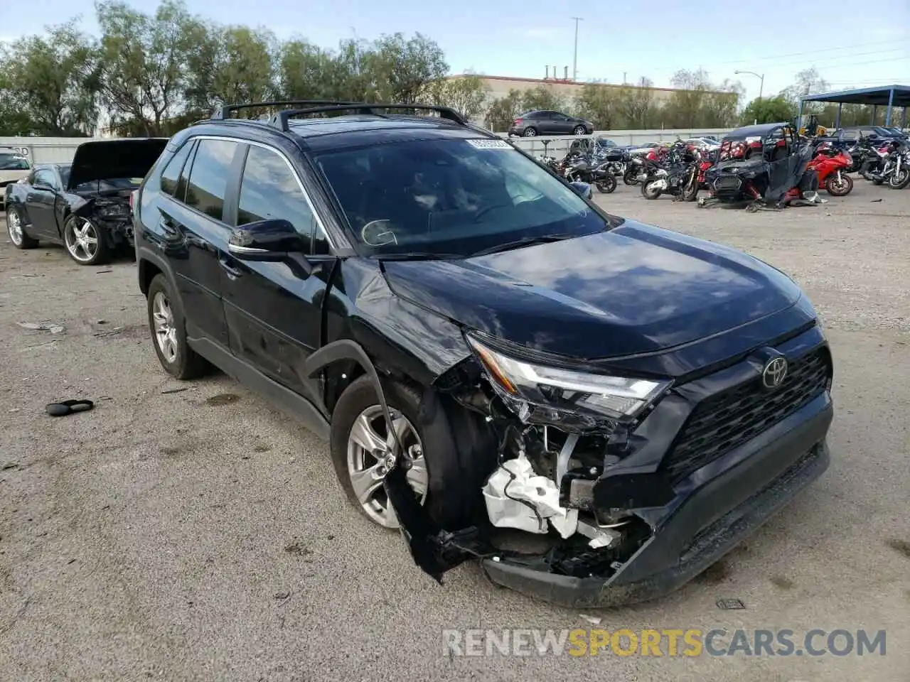 1 Photograph of a damaged car 2T3W1RFV2NC194484 TOYOTA RAV4 2022