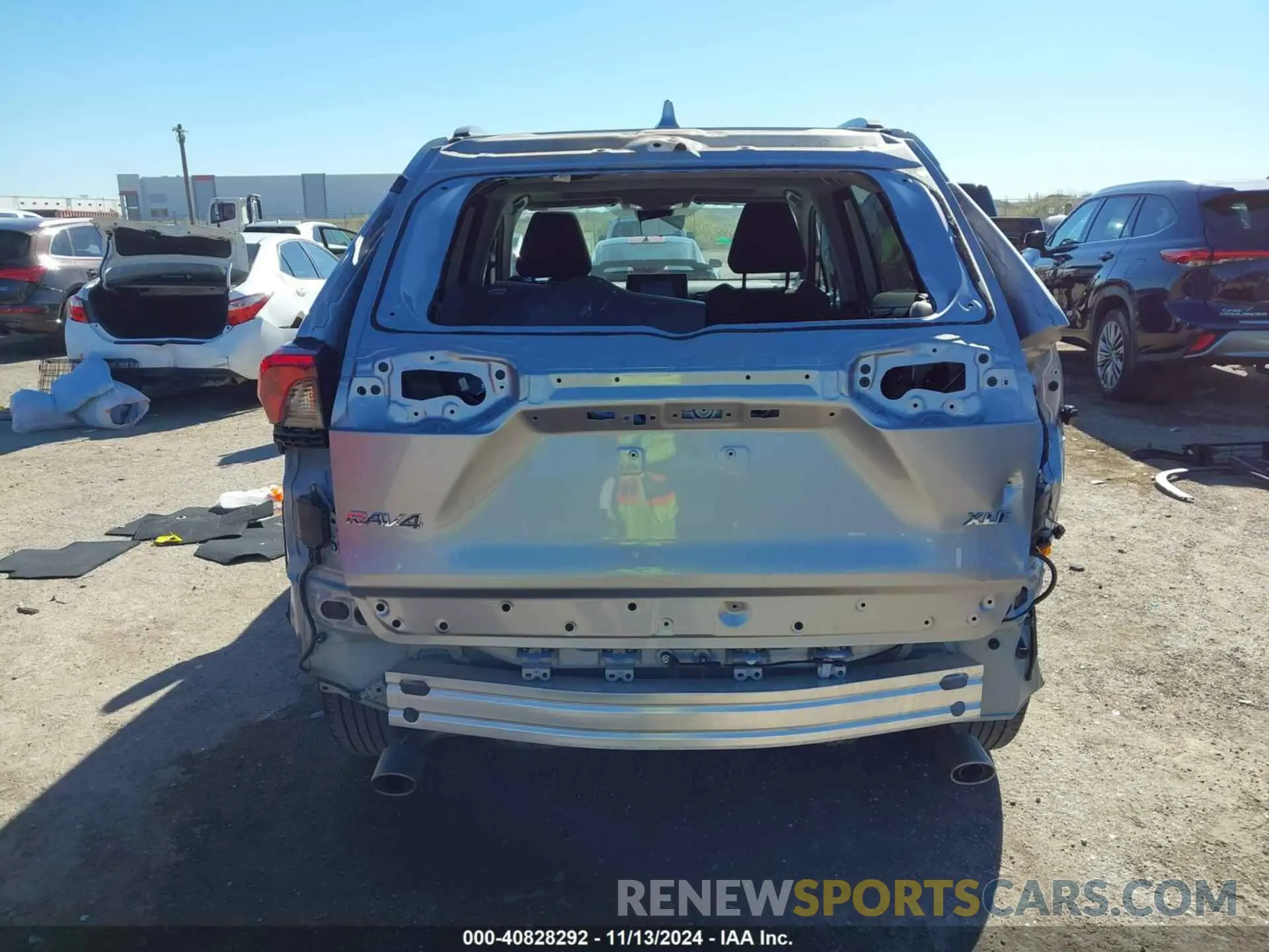 17 Photograph of a damaged car 2T3W1RFV2NC196719 TOYOTA RAV4 2022