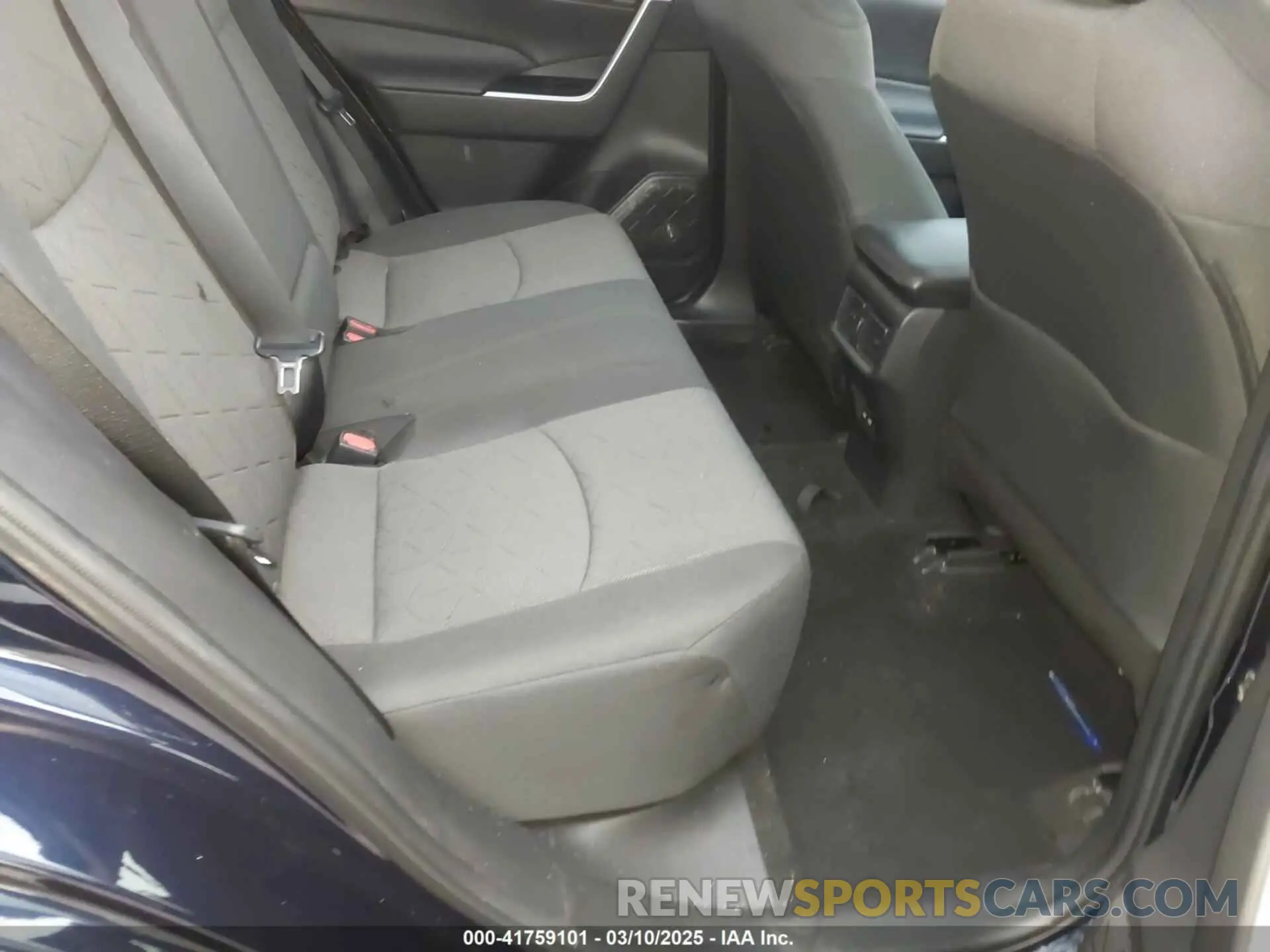 8 Photograph of a damaged car 2T3W1RFV2NW227451 TOYOTA RAV4 2022