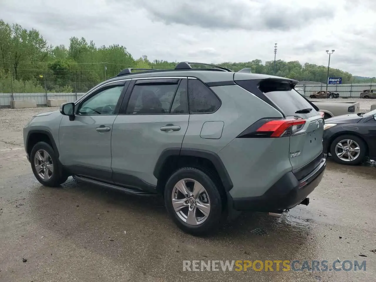 2 Photograph of a damaged car 2T3W1RFV2NW237364 TOYOTA RAV4 2022