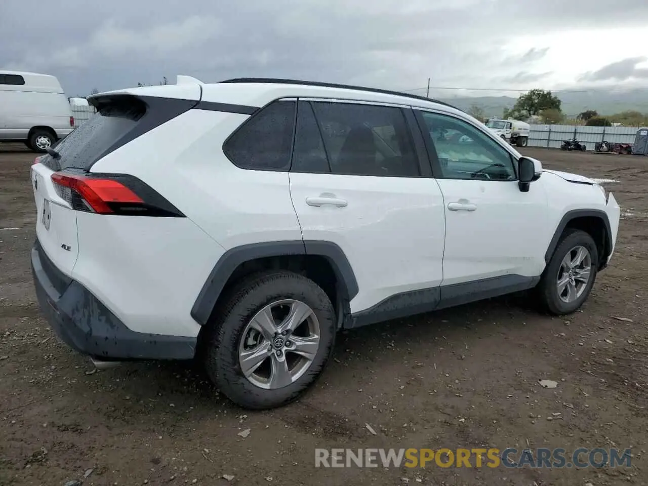 3 Photograph of a damaged car 2T3W1RFV3NC174597 TOYOTA RAV4 2022