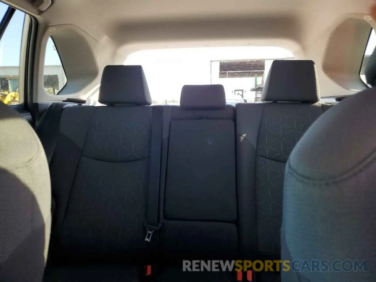 10 Photograph of a damaged car 2T3W1RFV3NC181517 TOYOTA RAV4 2022