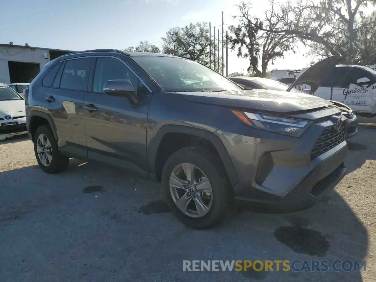 4 Photograph of a damaged car 2T3W1RFV3NC181517 TOYOTA RAV4 2022