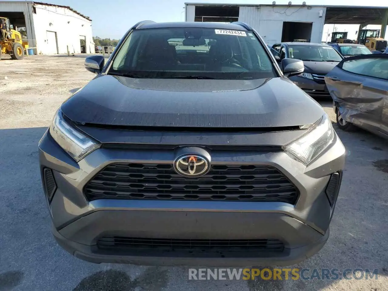 5 Photograph of a damaged car 2T3W1RFV3NC181517 TOYOTA RAV4 2022