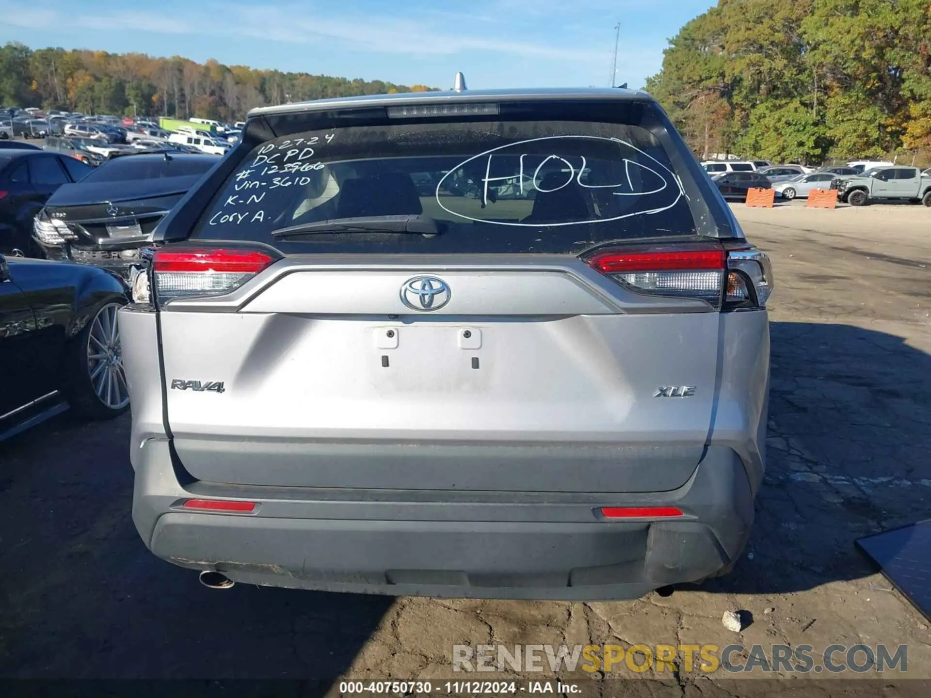 15 Photograph of a damaged car 2T3W1RFV3NC183610 TOYOTA RAV4 2022