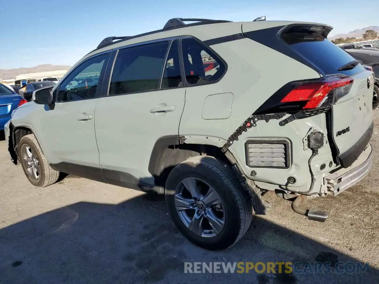 2 Photograph of a damaged car 2T3W1RFV3NW194685 TOYOTA RAV4 2022