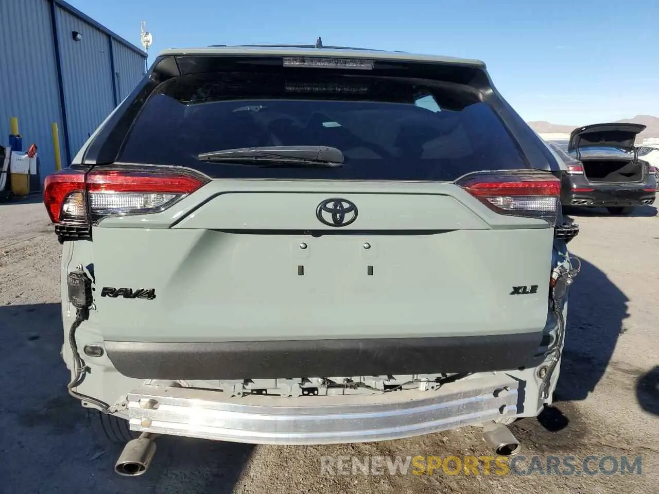 6 Photograph of a damaged car 2T3W1RFV3NW194685 TOYOTA RAV4 2022
