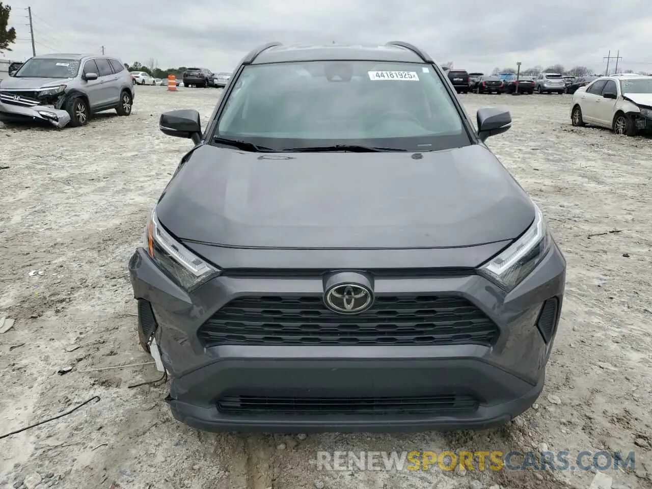 5 Photograph of a damaged car 2T3W1RFV3NW201621 TOYOTA RAV4 2022
