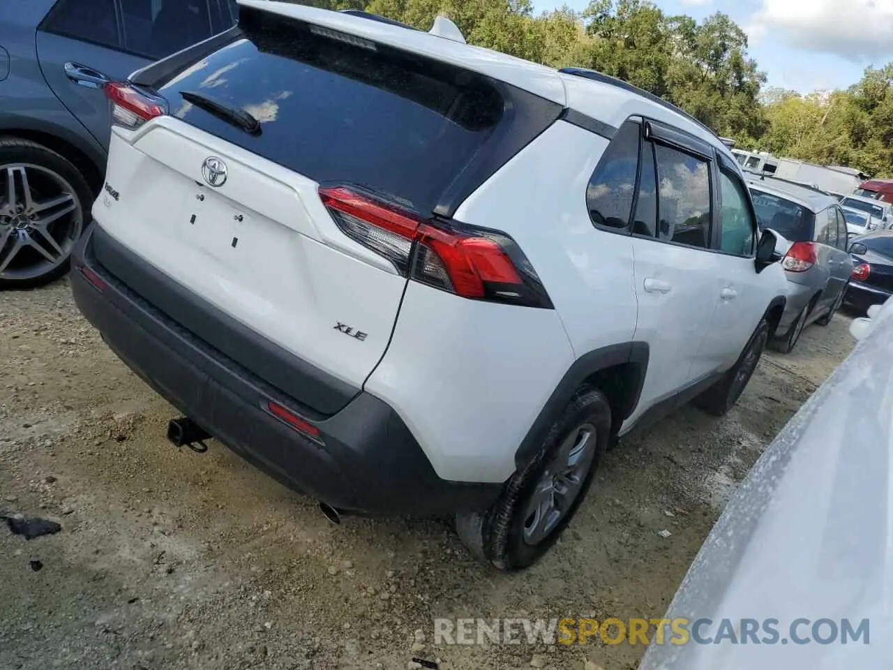 3 Photograph of a damaged car 2T3W1RFV3NW210481 TOYOTA RAV4 2022